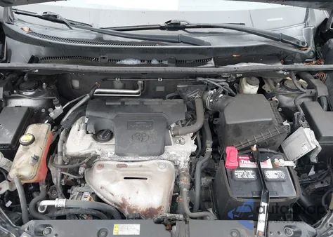 2018 Toyota Rav4 Xle z USA, uszkodzony, nr VIN 2T3RFREV2JW790087